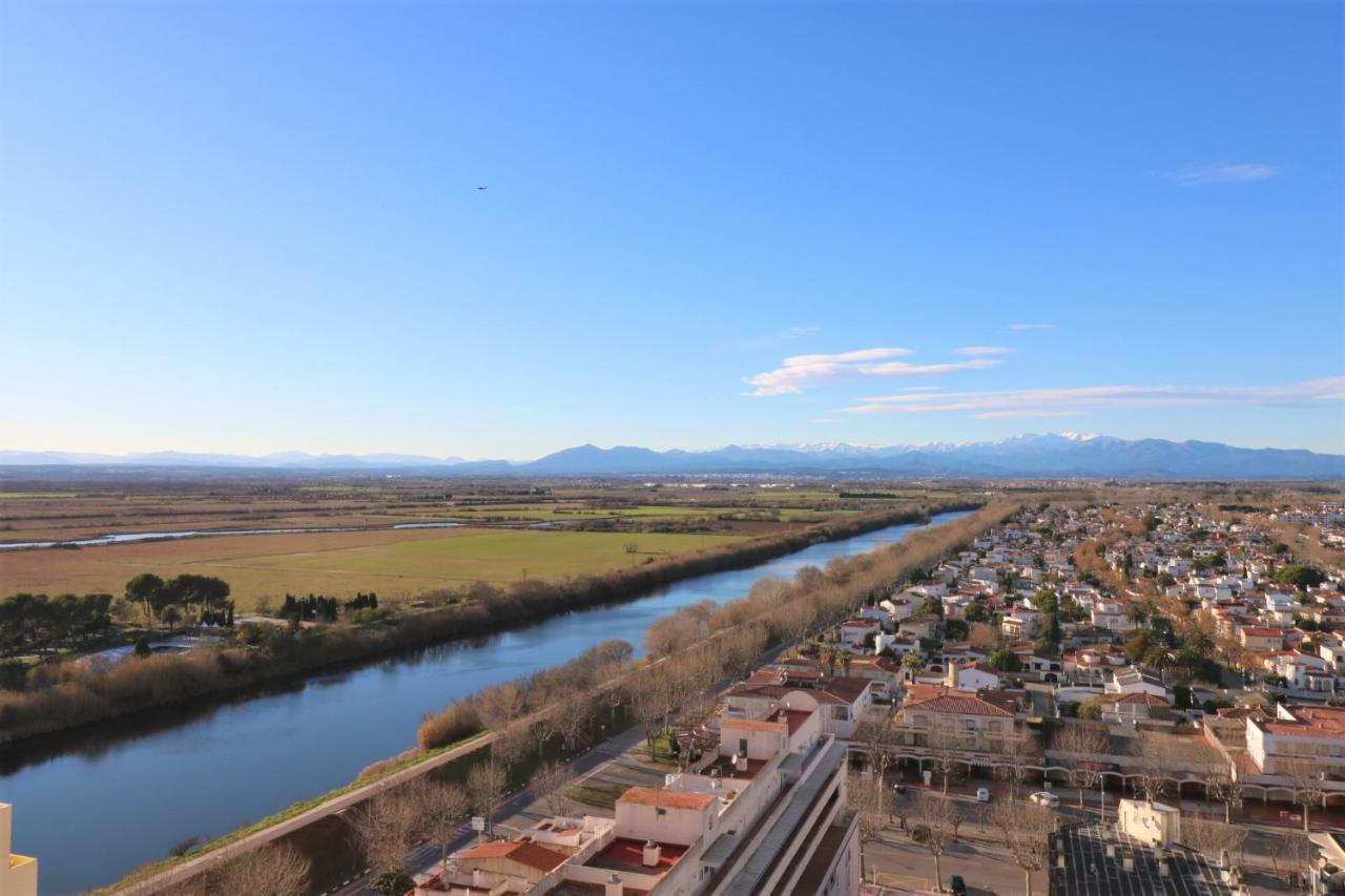 Delta Muga, Piso Muy Cerca De La Playa Apartment Empuriabrava Bagian luar foto